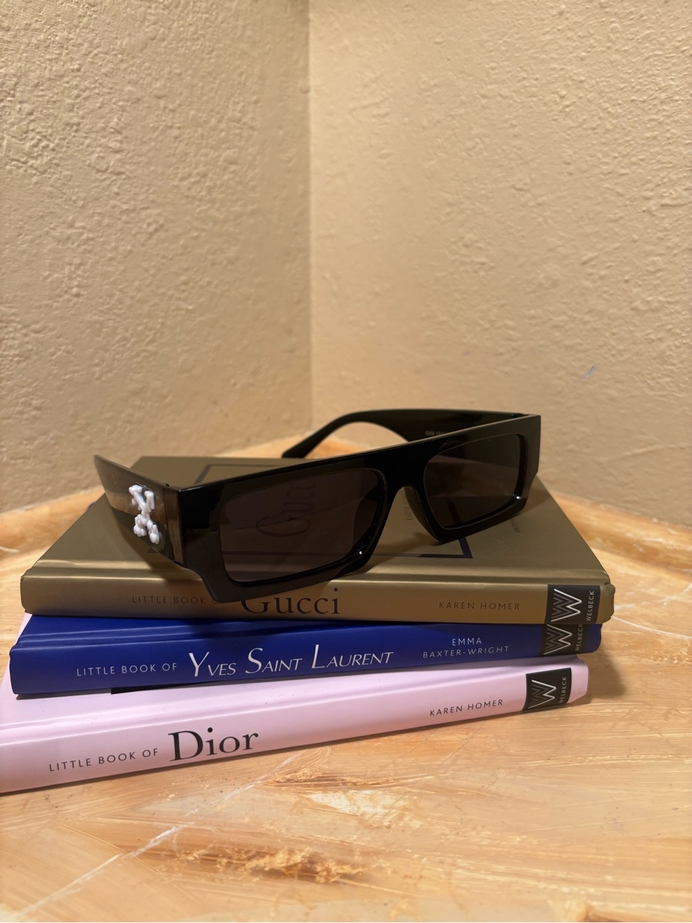 Off White Black Rectangular Sunglasses with White Side Accent